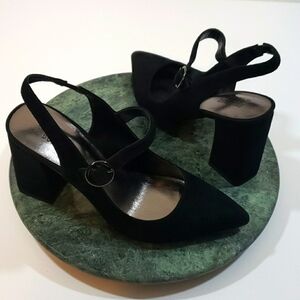 Bleeker & Bond~Size 7M~"Nicola" Black Suede Shoes.